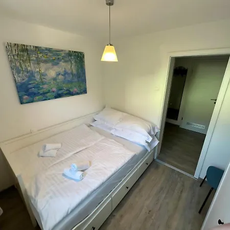 Nina's Place Apartman *