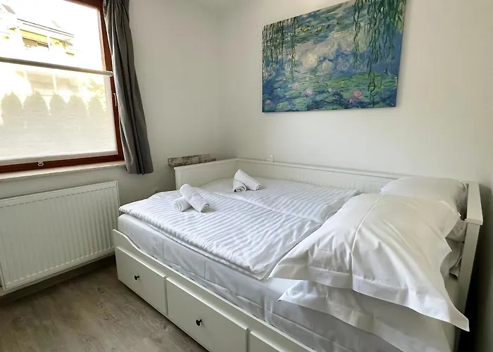 Nina's Place Apartment