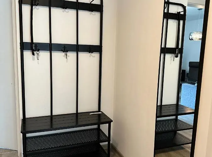 Nina's Place Apartment *